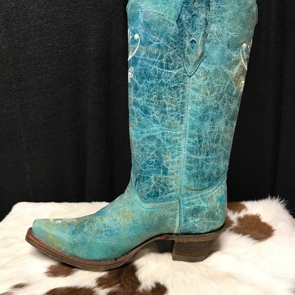 Sold Out! 5🌟Rated!! Size 7 Corral Turquoise Boot - Picture 2 of 8
